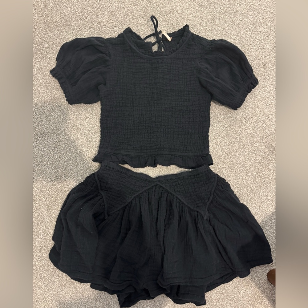 Free people smocked top set